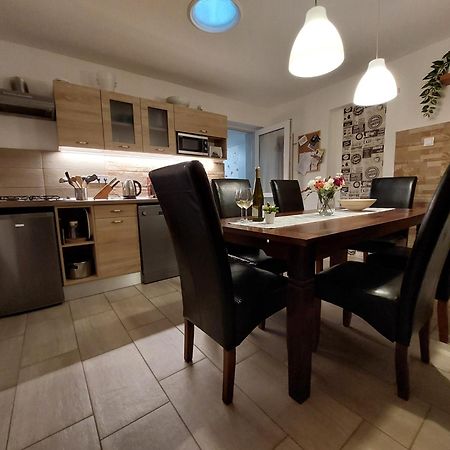 Tulipan Vendeghaz Apartment Sarospatak Ngoại thất bức ảnh