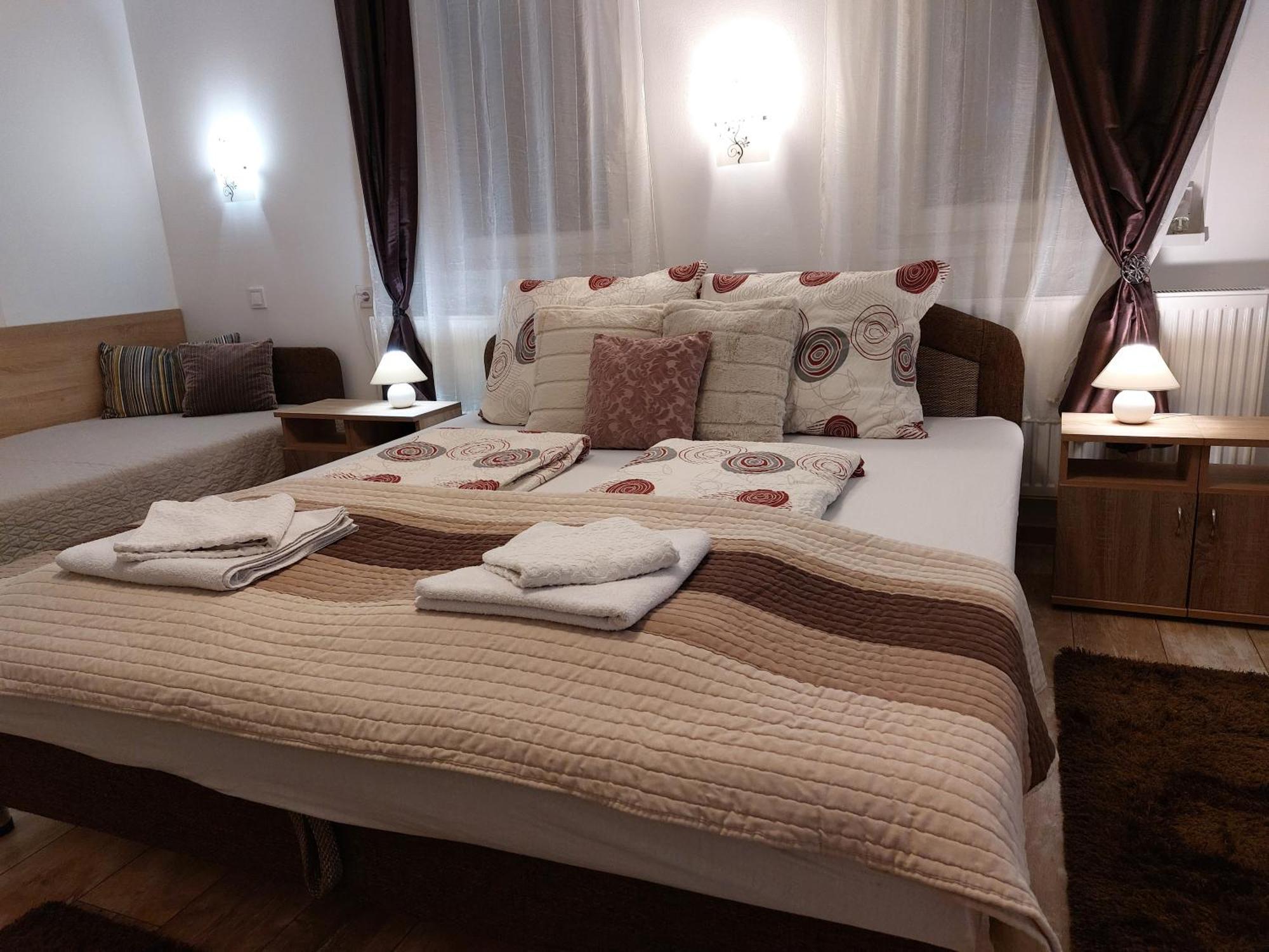 Tulipan Vendeghaz Apartment Sarospatak Ngoại thất bức ảnh